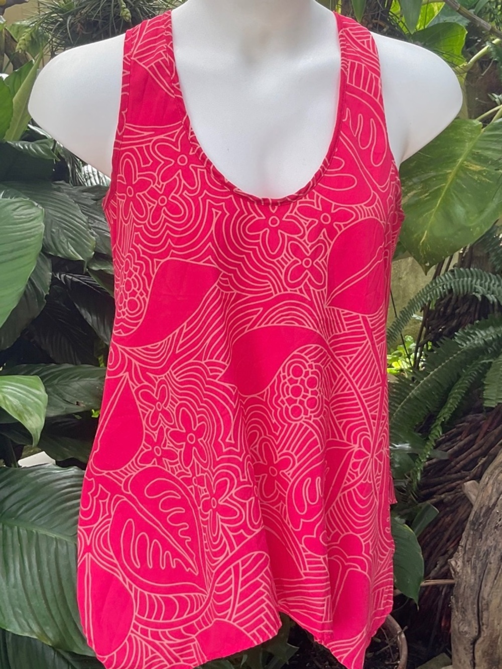 Manuheali’i Razorback Top Size M